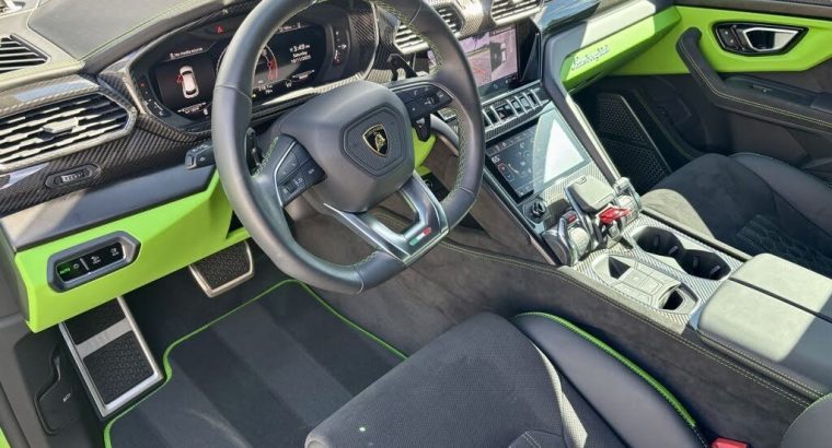 2024 Lamborghini Urus S Twin-turbo V8 Full Options